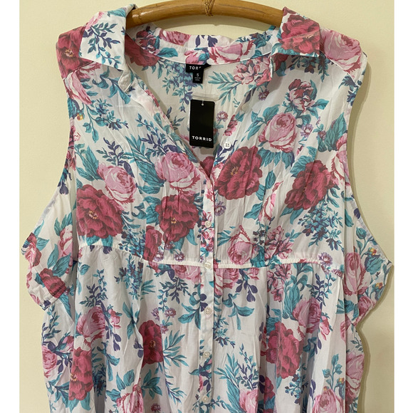 NWT Torrid Women's Shirt Babydoll Button flowy hi-low floral sleeveless size 5X - Picture 4 of 8